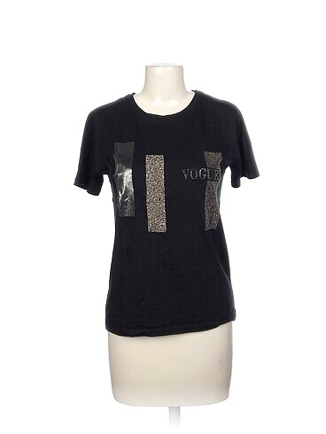 Diğer T-shirt %70 İndirimli.