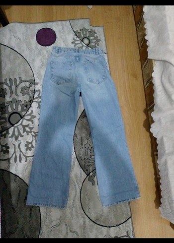 Yırtık Detaylı Mavi Bol Kesim Kadın Jean - Görsel 5