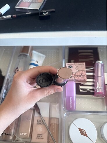 Beden Renk Dior Forever Kontür
