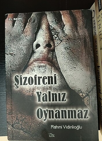 Beden Renk Roman