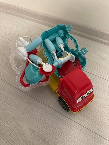  Beden Renk Arabalı doktor seti