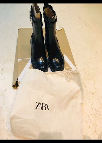 Zara Siyah Tokalı Kadın Bot - Görsel 8