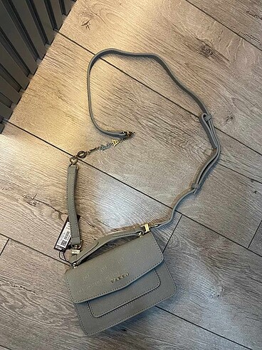  Beden Vakko model çanta