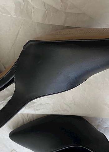 Klasik Siyah Tokalı Stiletto Topuklu Ayakkabı - Görsel 5