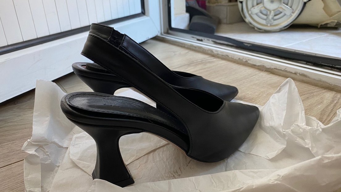 Klasik Siyah Tokalı Stiletto Topuklu Ayakkabı - Görsel 3