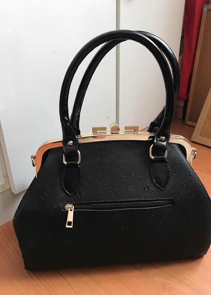 Siyah Omuz Çantası - Görsel 2