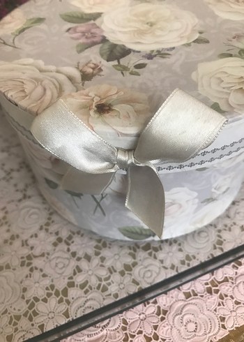 English Home Pastel Çiçek Desenli Klasik Fincan Takımı