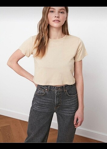 Trendyolmilla crop tshirt 