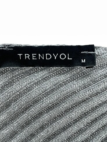 m Beden gri Renk Trendyol & Milla Bluz %70 İndirimli.