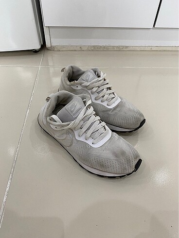 Orjinal Nike MD Runner 2 Erkek