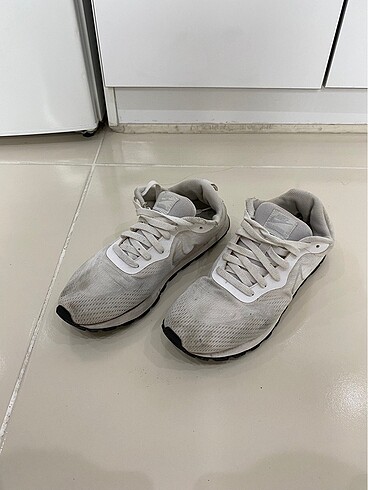 42 Beden Orjinal Nike MD Runner 2 Erkek