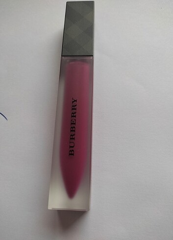Beden Burberry bright plum no 47