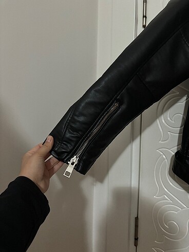 m Beden ZARA BIKER DERİ CEKET
