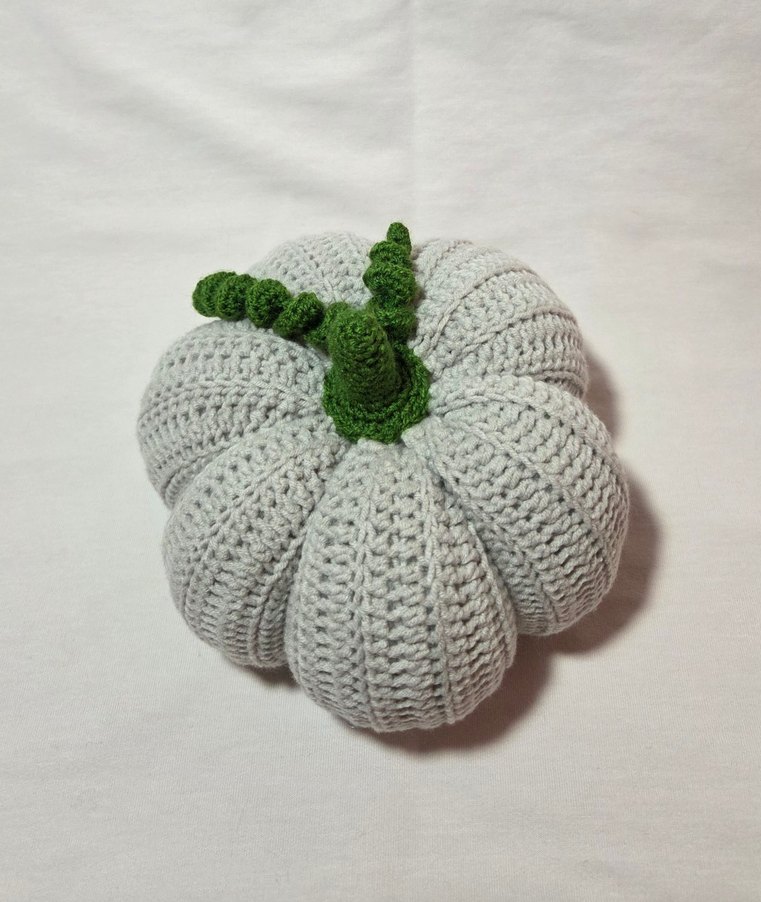 Gri Örgü Kabak Şeklinde Süs - Görsel 3