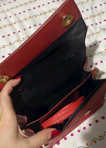 Kırmızı Deri Tokalı Kadın El Çantası - Görsel 2