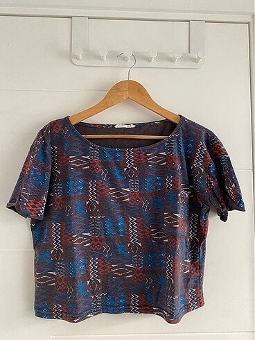 Vintage crop top
