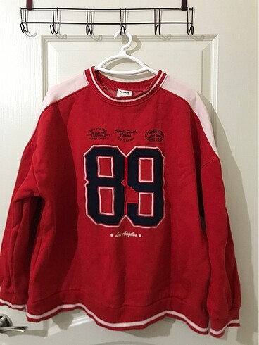 Pullandbear sweatshirt