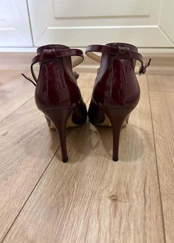 Bordo Deri Tokalı Stiletto Topuklu Kadın Ayakkabı - Görsel 4