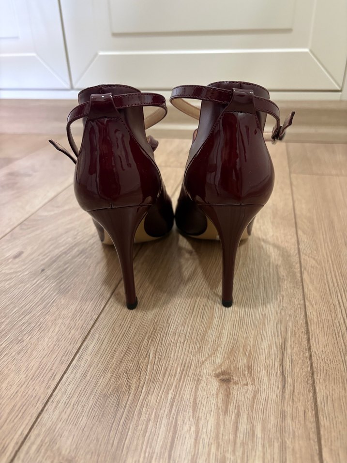 Bordo Deri Tokalı Stiletto Topuklu Kadın Ayakkabı - Görsel 4