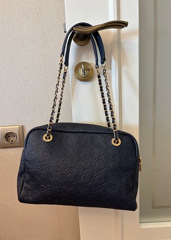 Zincir Detaylı Lacivert Deri Kadın Çanta - Görsel 3