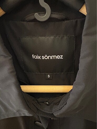 Faik Sönmez Trençkot