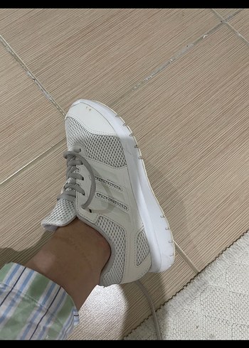 Gri Bağcıklı Kadın Spor Ayakkabı