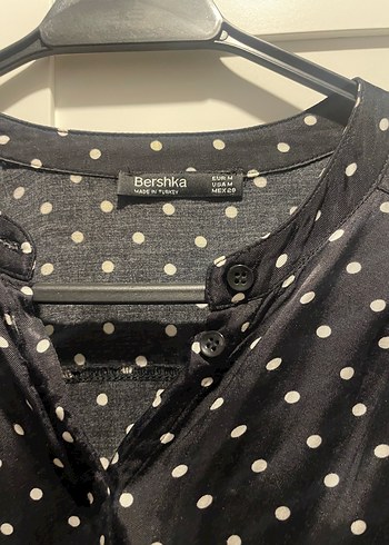 m Beden Bershka saten Gömlek