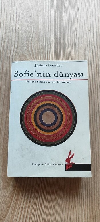 SOFIE'NIN DÜNYASI