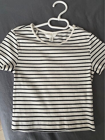 H&M crop