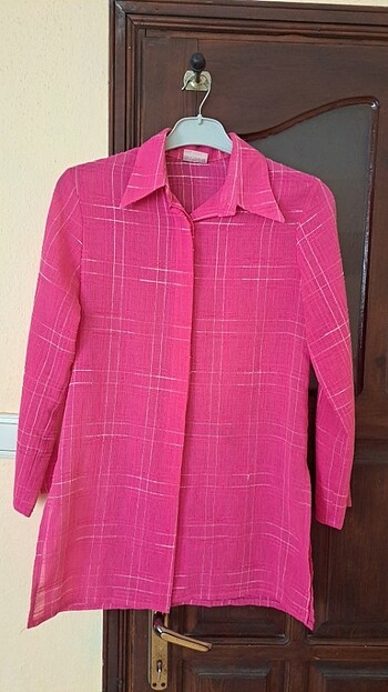 pembe uzun gömlek