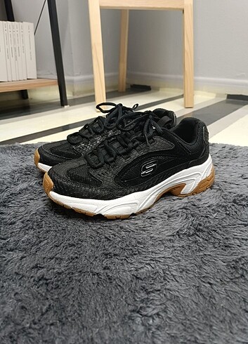38,5 Beden Skechers Stamina 38.5 numara