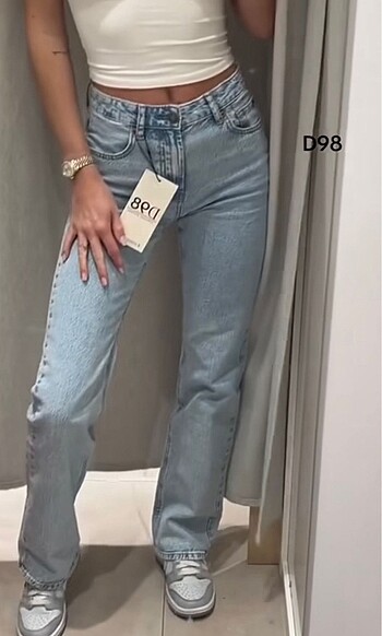 Stradivarius D98 straight fıt vintage jean