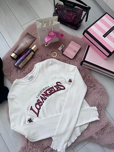 Bershka Losangeles yazılı bluz