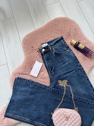 Zara ZARA WIDE LEG JEAN