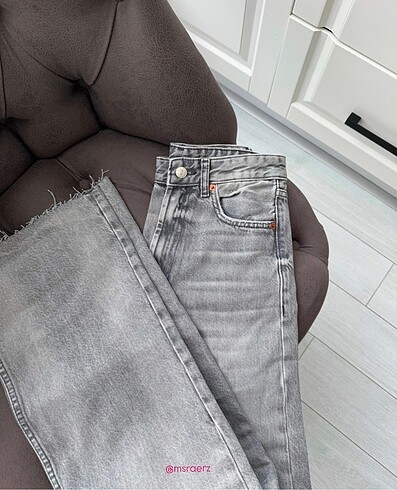 Zara ZARA WIDE LEG JEAN