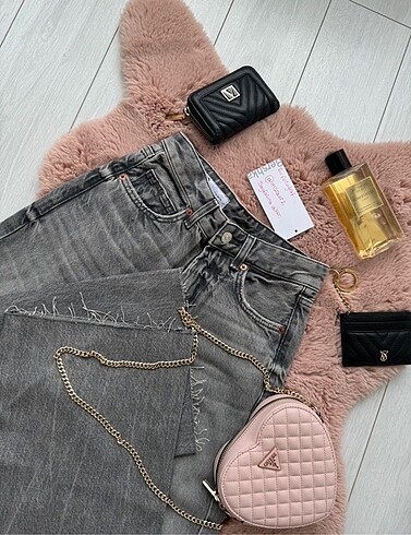 Zara ZARA WIDE LEG JEAN