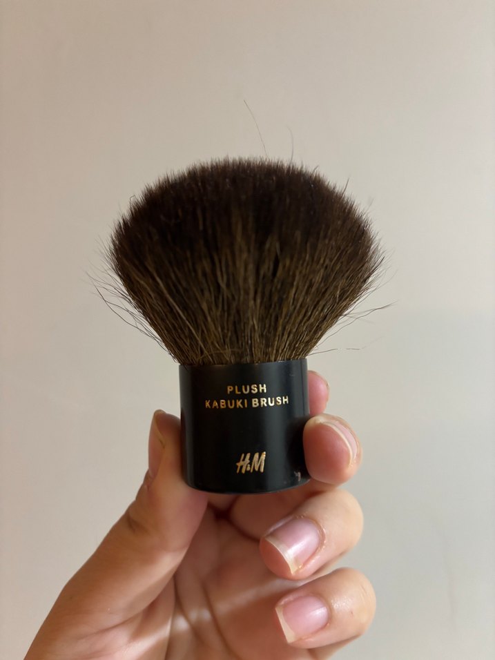 H&M Kabuki Makyaj Fırçası - Görsel 2