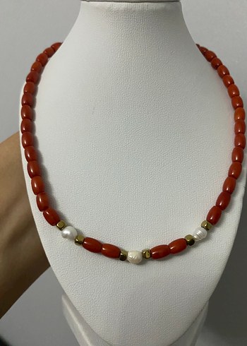 Kırmızı mercan Kolye