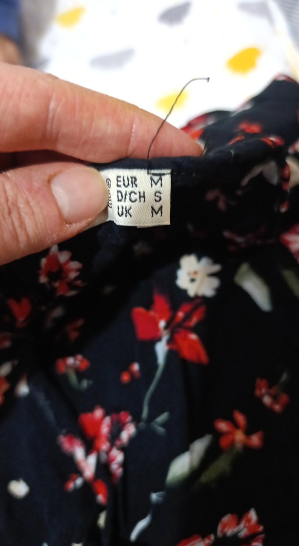 Bohem Çiçekli Siyah Midi Elbise - Görsel 4