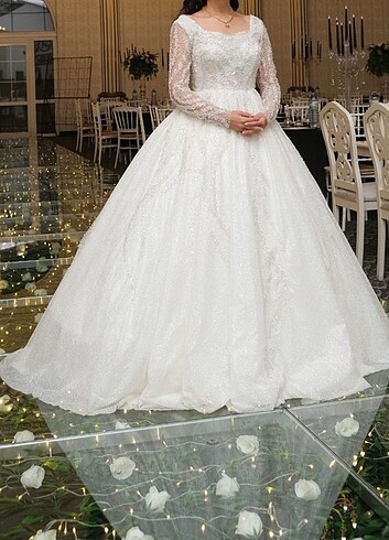 ÖZEL DİKİM TAŞLI PRENSES MODEL GELİNLİK