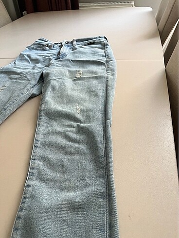 32 Beden mavi Renk Mavi jean