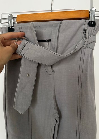 Gri Kemerli Kadın Pantolon - Görsel 3