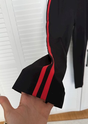 Toka Detaylı Siyah Çizgili Kumaş Kadın Pantolon - Görsel 2