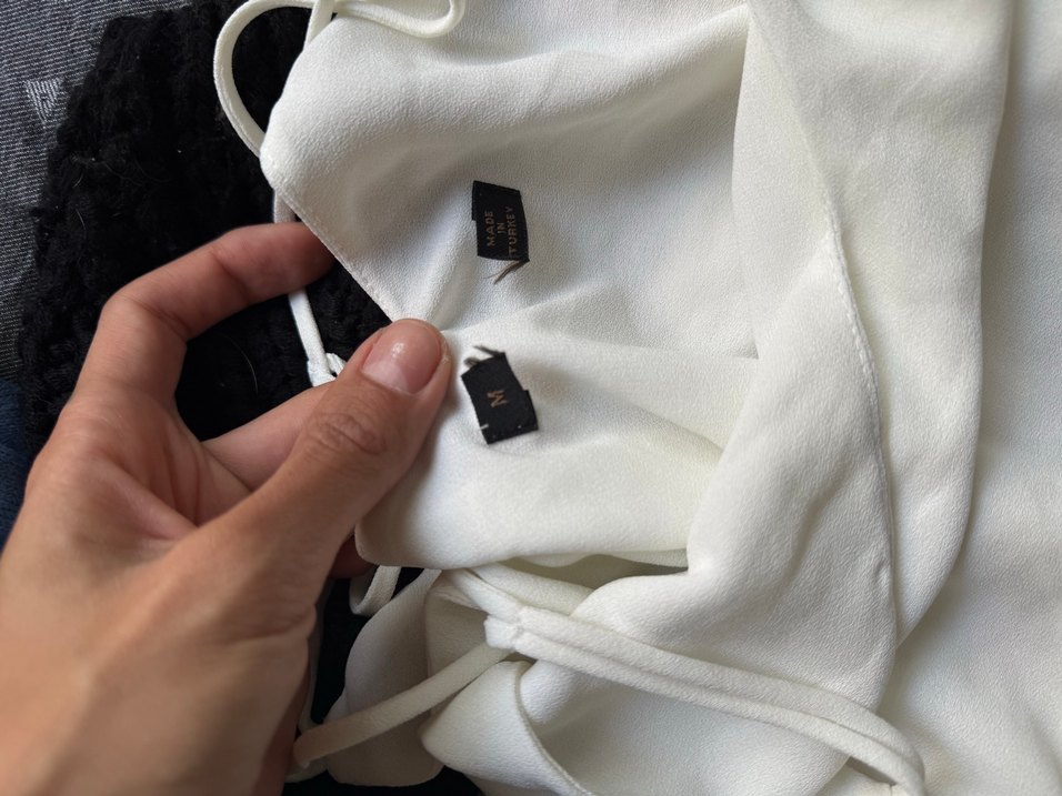 Beyaz Askılı Salaş Kadın Bluz - Görsel 3