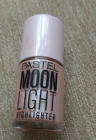 pastel moonlight highlighter