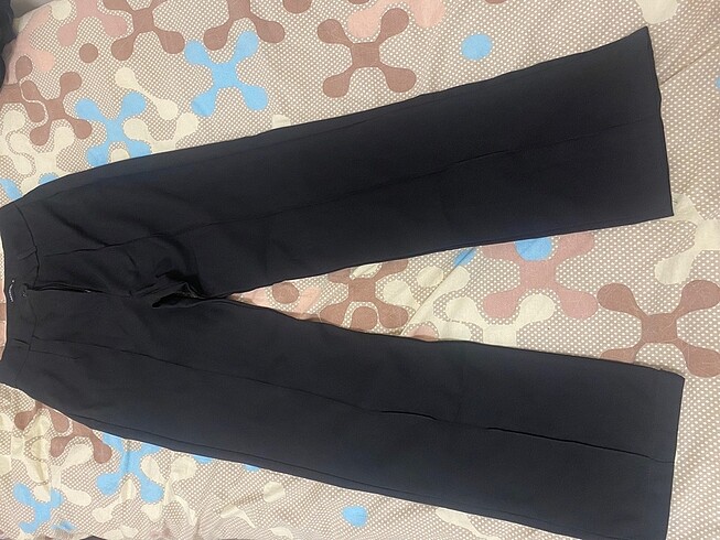 36 Beden siyah Renk Trendyolmilla kumaş pantolon