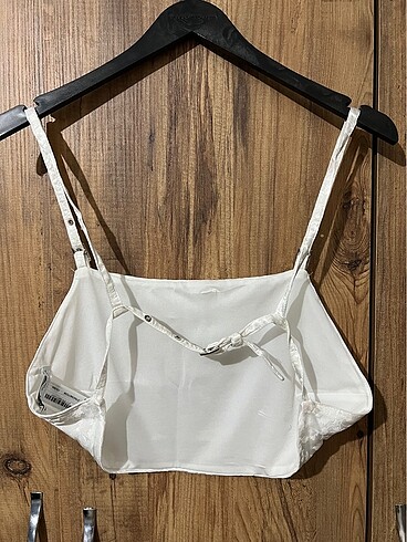 Bershka Bershka sırt dekolteli crop
