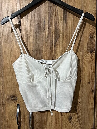 Bershka askılı bluz
