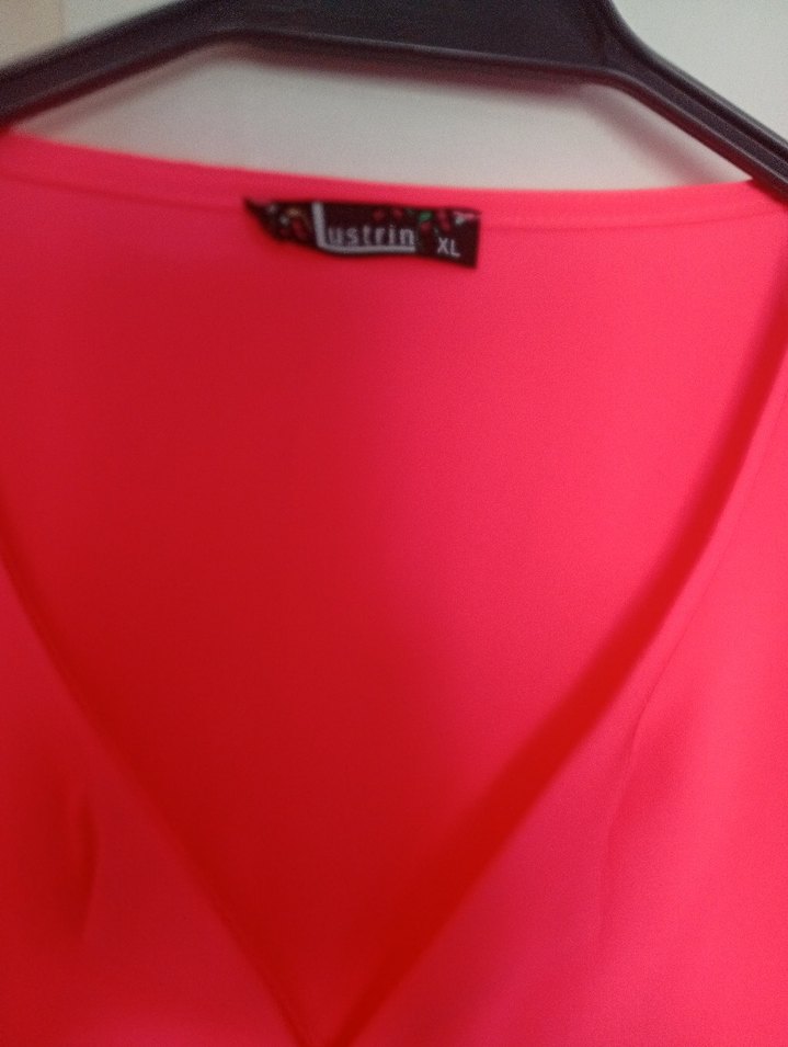 Pembe V Yakalı Salaş Bluz - Görsel 2