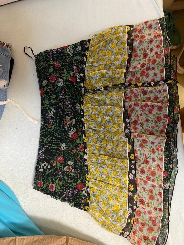 Yeşil Çiçekli Mini Etek - Görsel 2